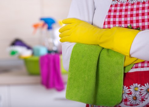 Sustainable carpet cleaning operations with separated waste streams